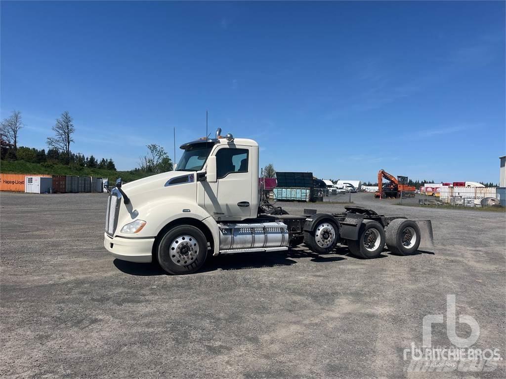 Kenworth T-680 وحدات الجر