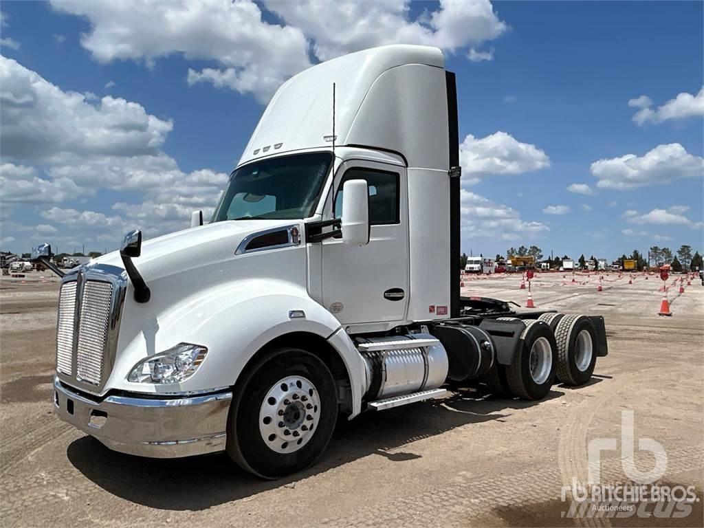 Kenworth T-680 وحدات الجر