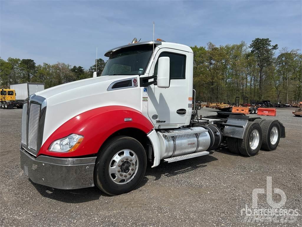 Kenworth T-680 وحدات الجر