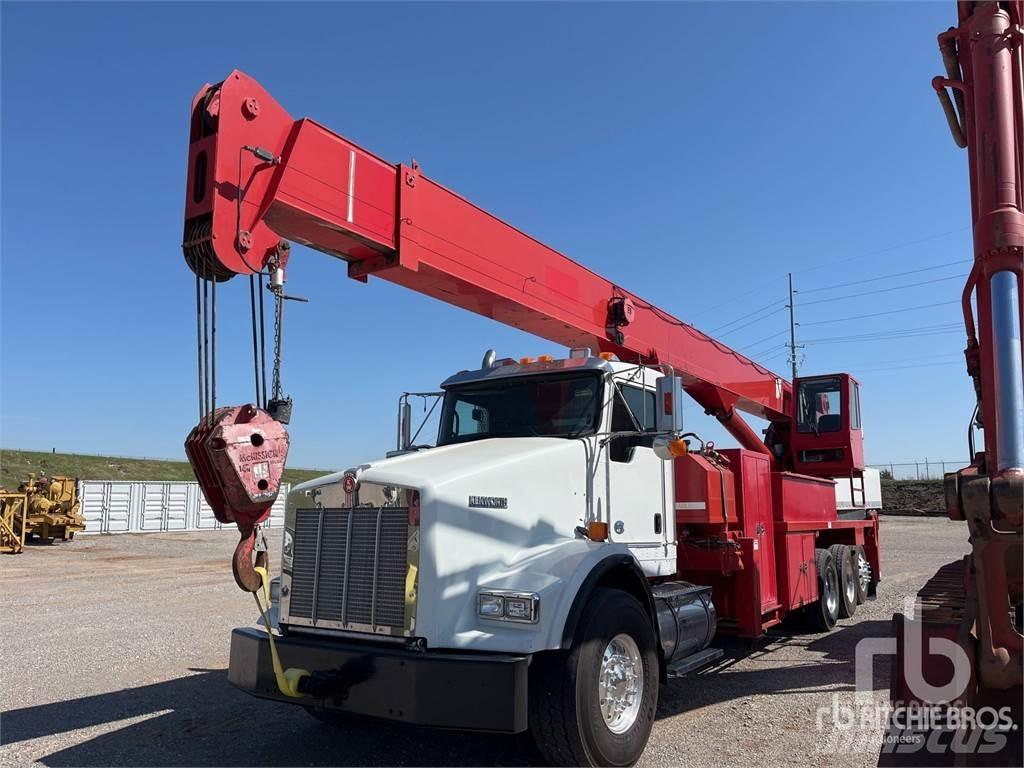 Kenworth T-800 شاحنات الرافعات