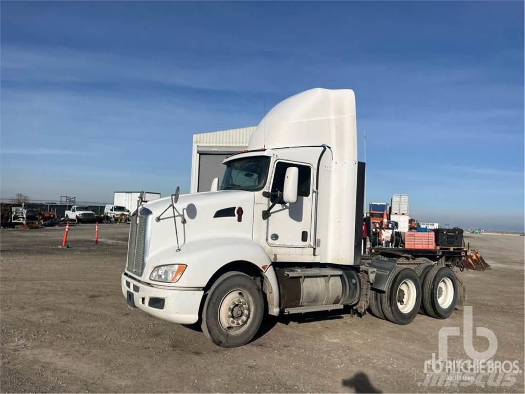 Kenworth T660 وحدات الجر