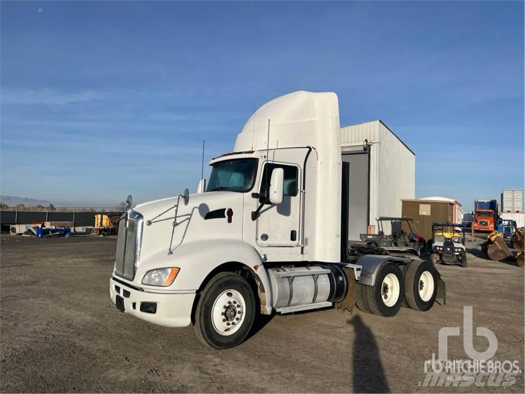 Kenworth T660 وحدات الجر