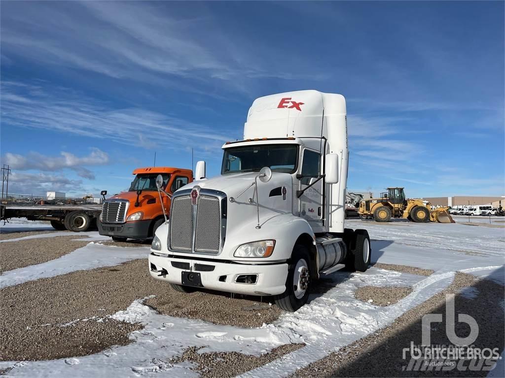 Kenworth T660 وحدات الجر