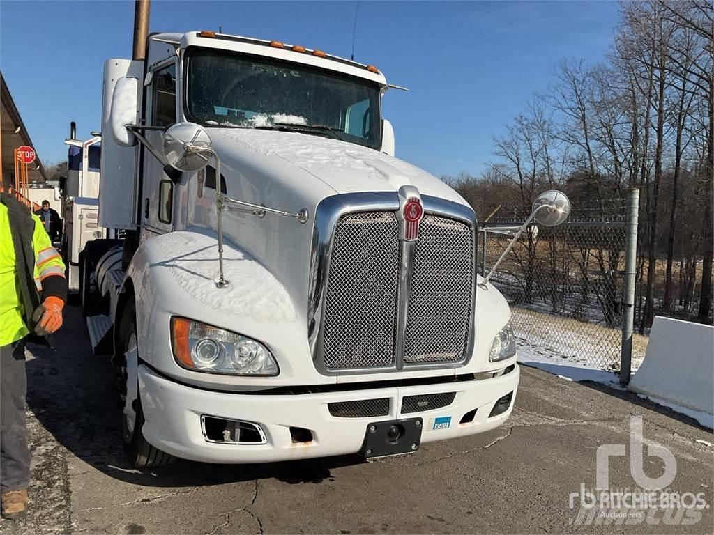 Kenworth T660 وحدات الجر