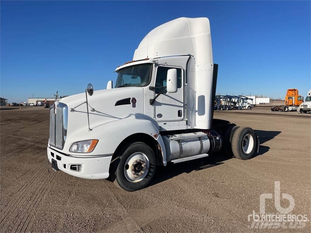 Kenworth T660 وحدات الجر