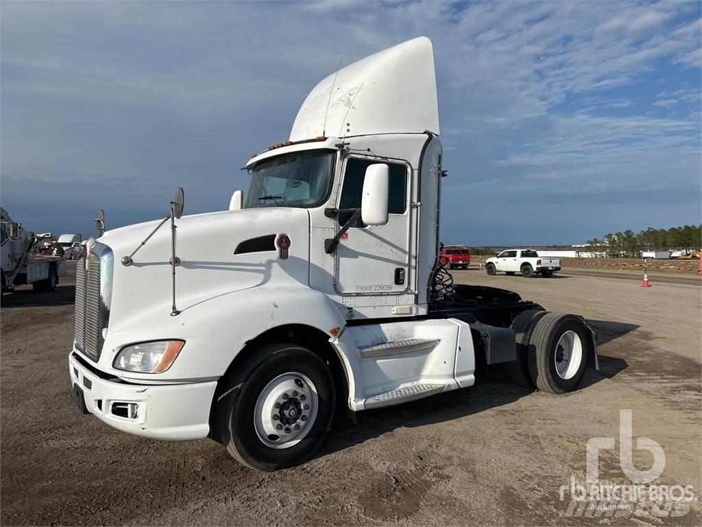 Kenworth T660 وحدات الجر