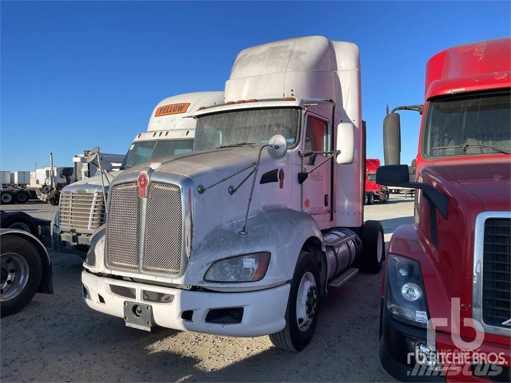 Kenworth T660 وحدات الجر