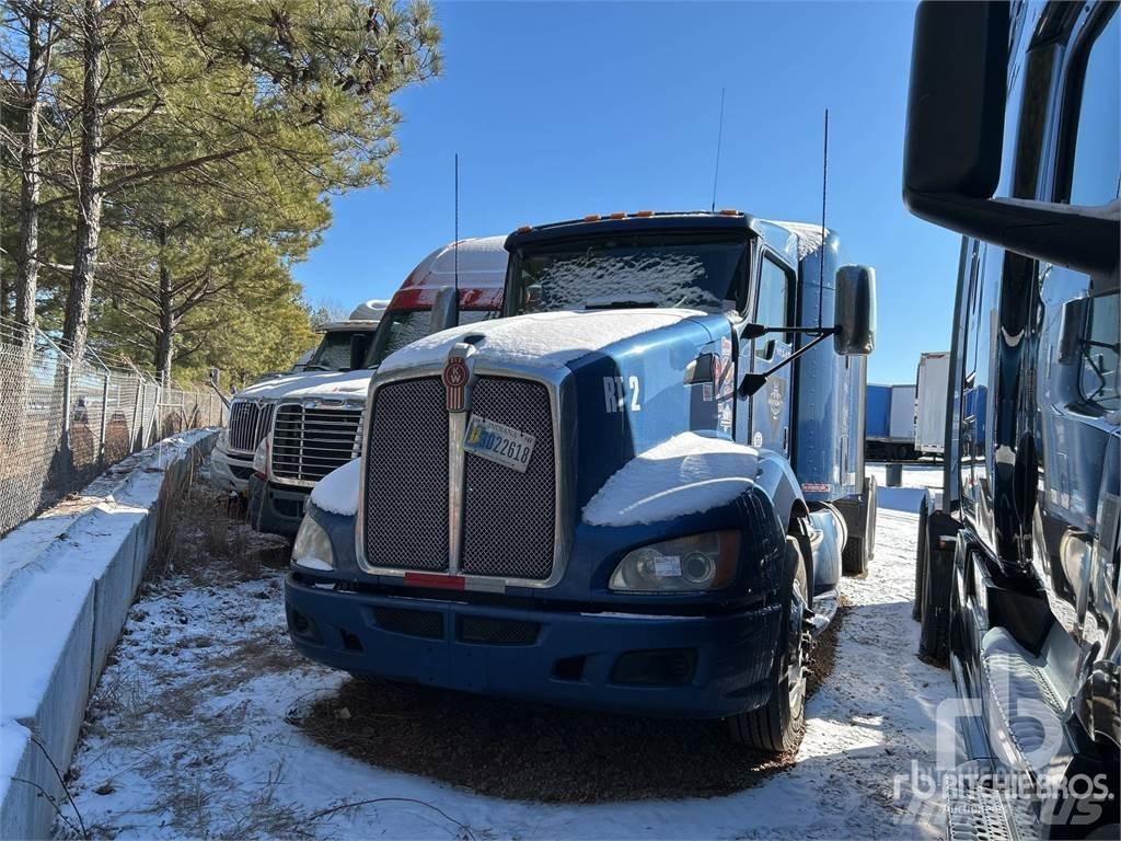 Kenworth T660 وحدات الجر