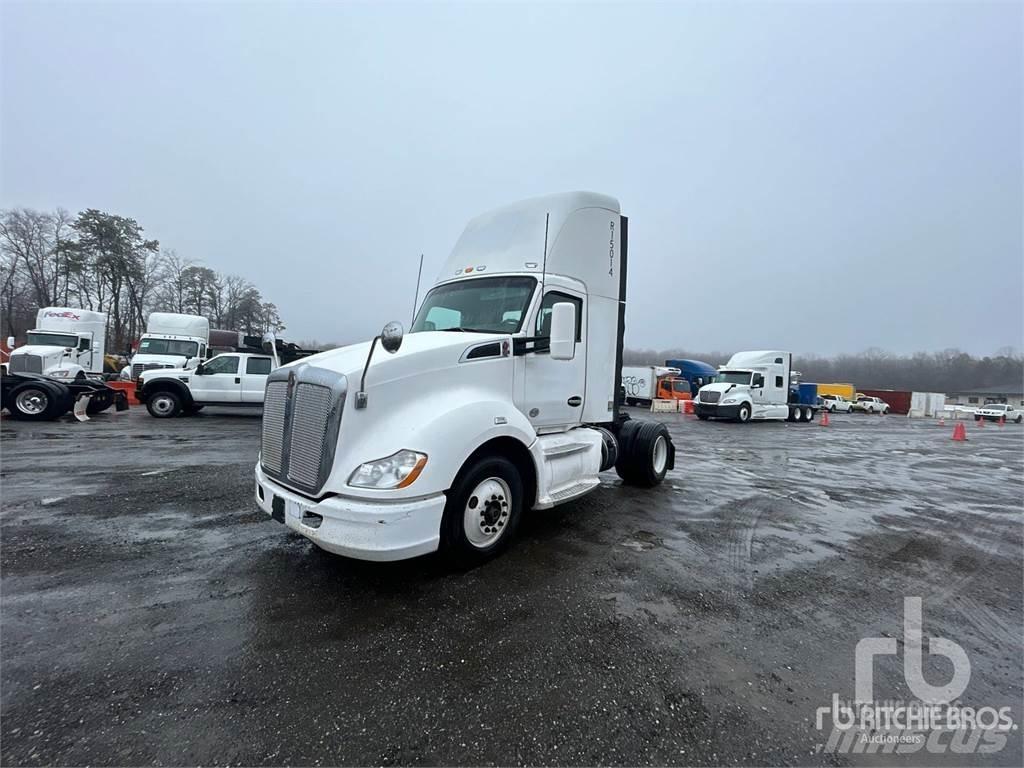 Kenworth T680 وحدات الجر