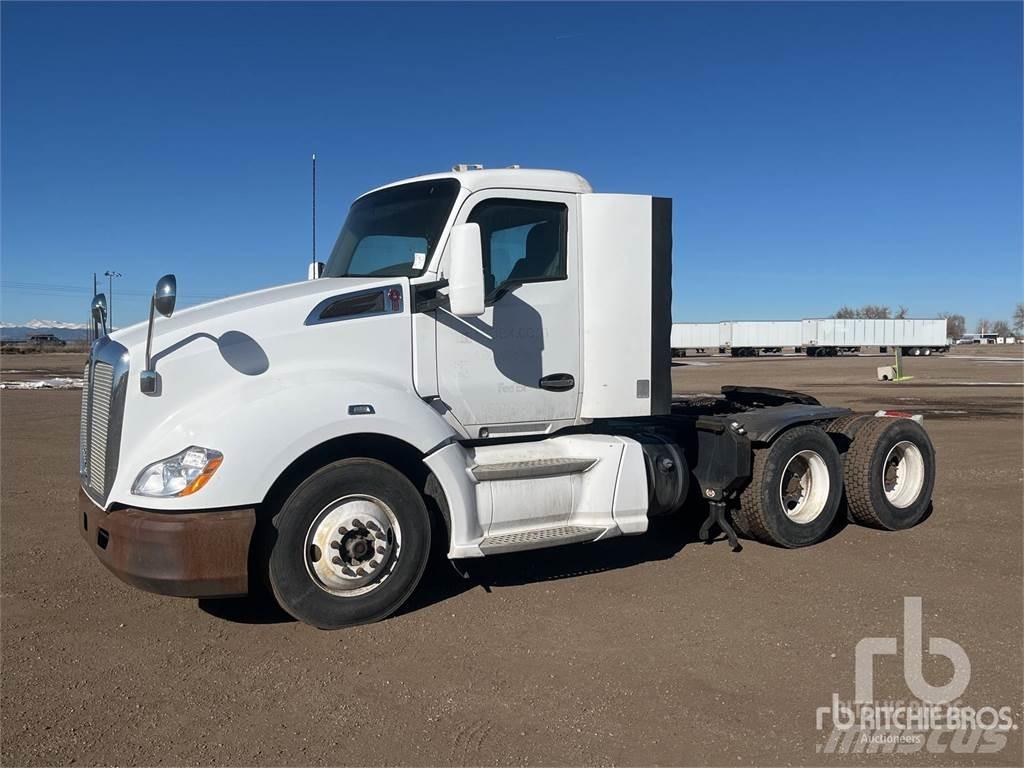 Kenworth T680 وحدات الجر