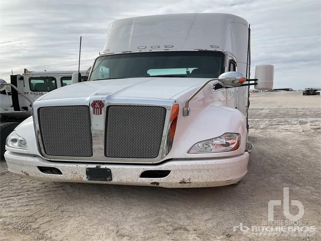 Kenworth T680 وحدات الجر