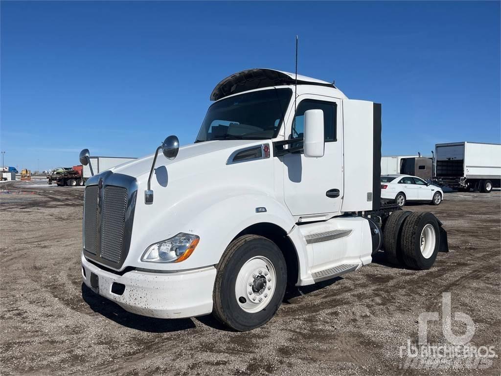 Kenworth T680 وحدات الجر