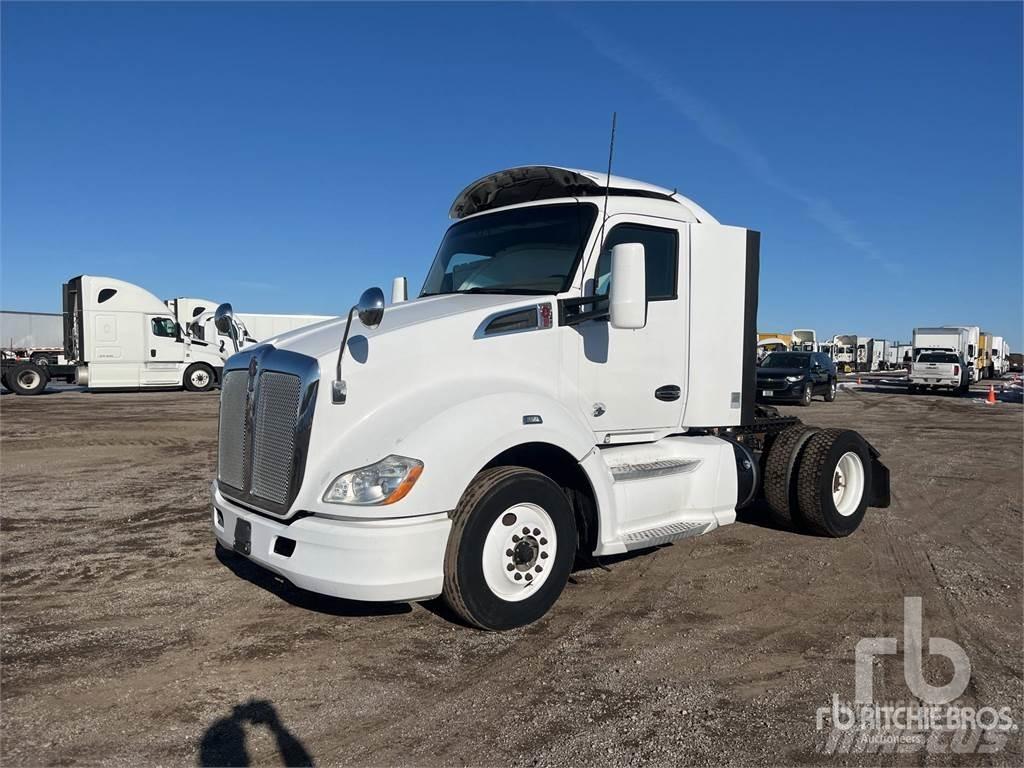 Kenworth T680 وحدات الجر