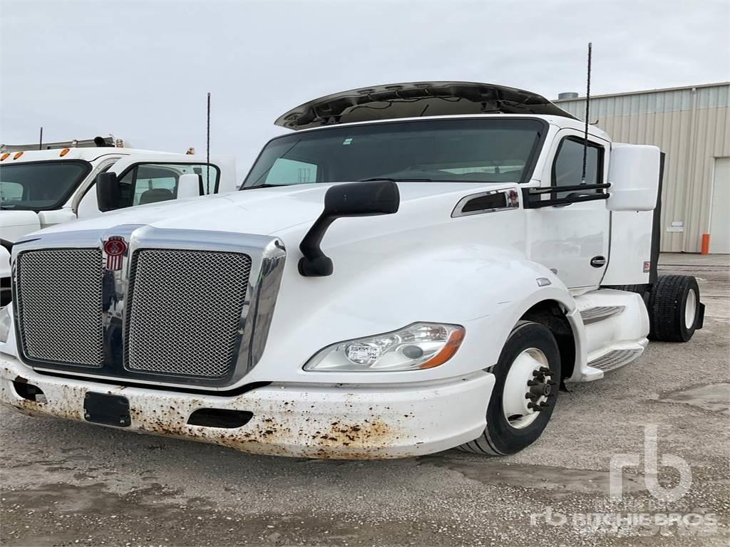 Kenworth T680 وحدات الجر