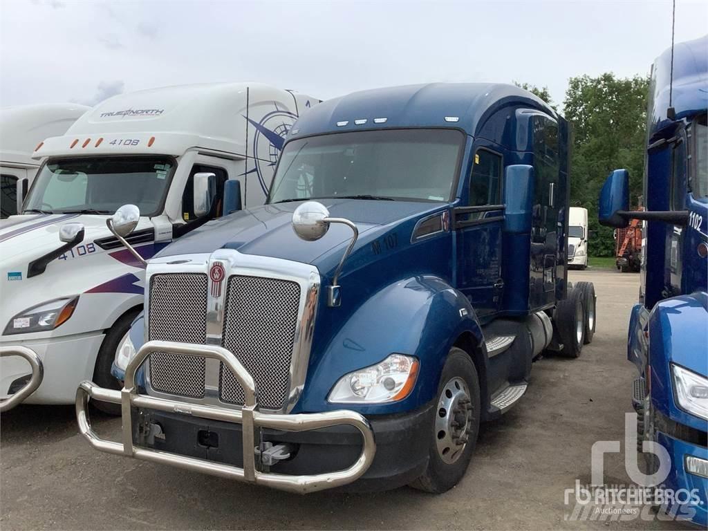 Kenworth T680 وحدات الجر