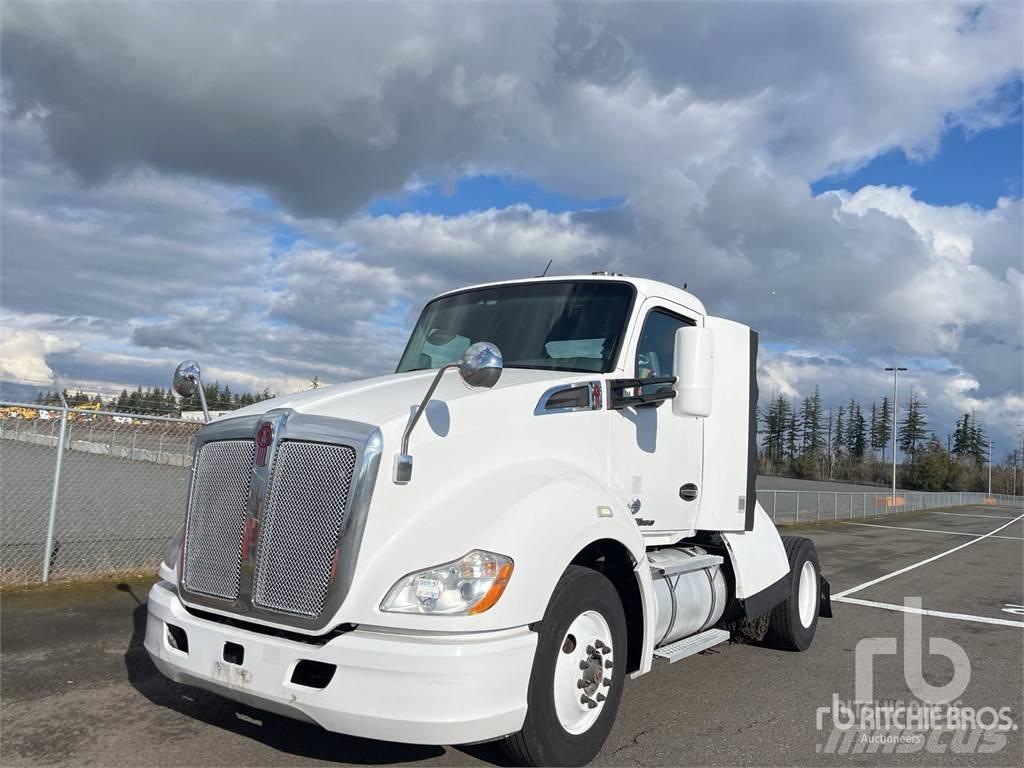 Kenworth T680 وحدات الجر