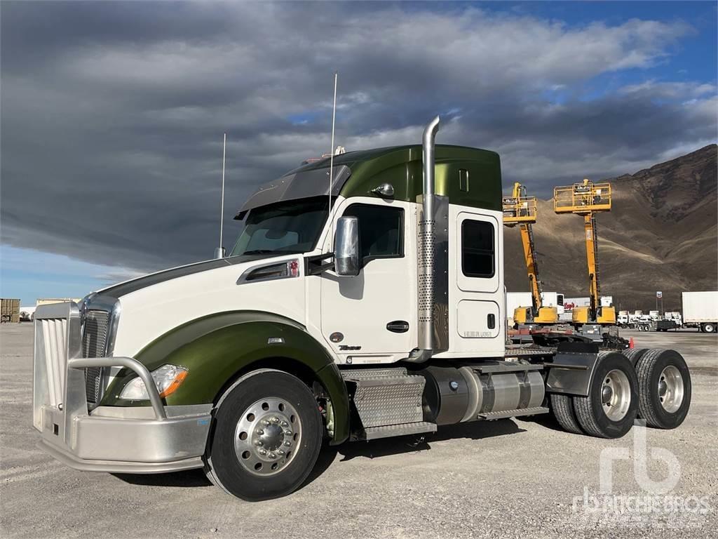 Kenworth T680 وحدات الجر