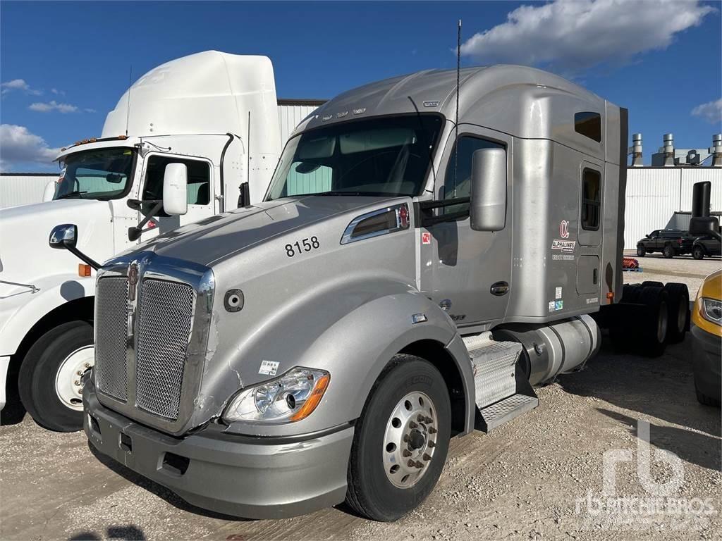Kenworth T680 وحدات الجر