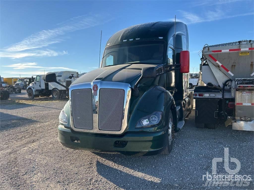 Kenworth T680 وحدات الجر