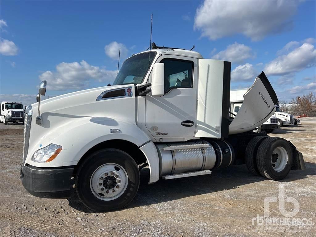 Kenworth T680 وحدات الجر