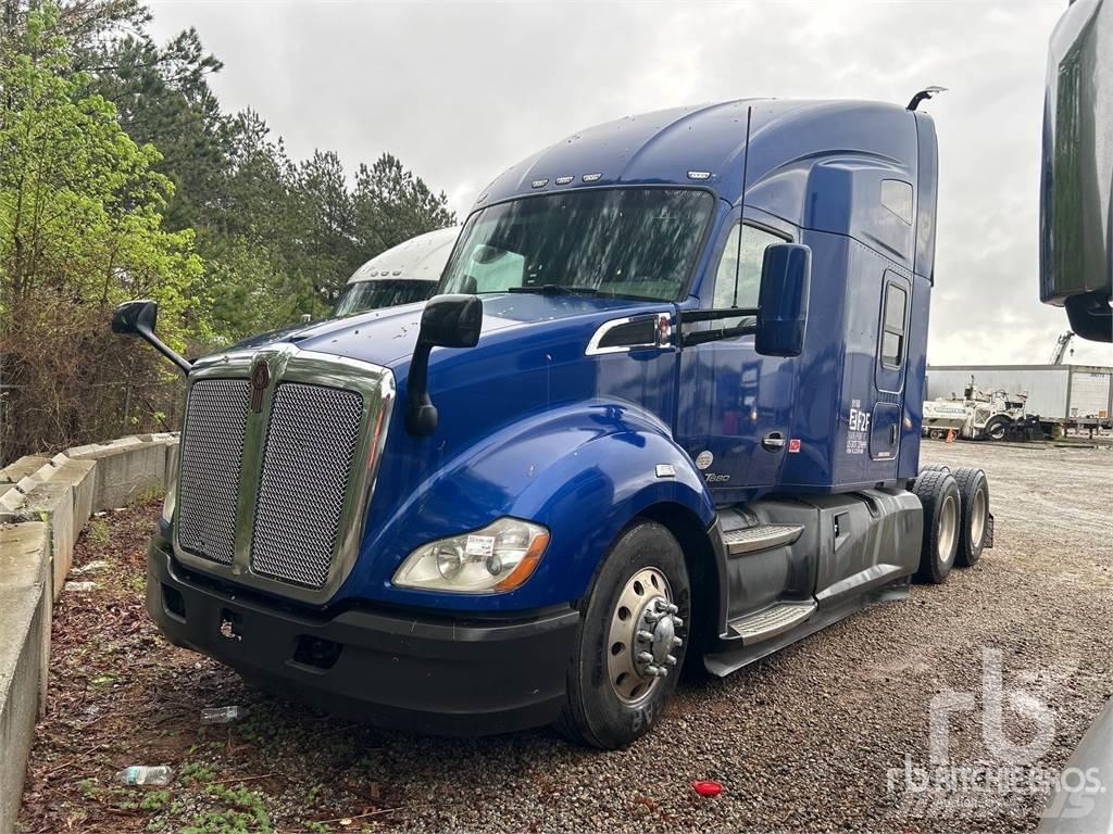 Kenworth T680 وحدات الجر