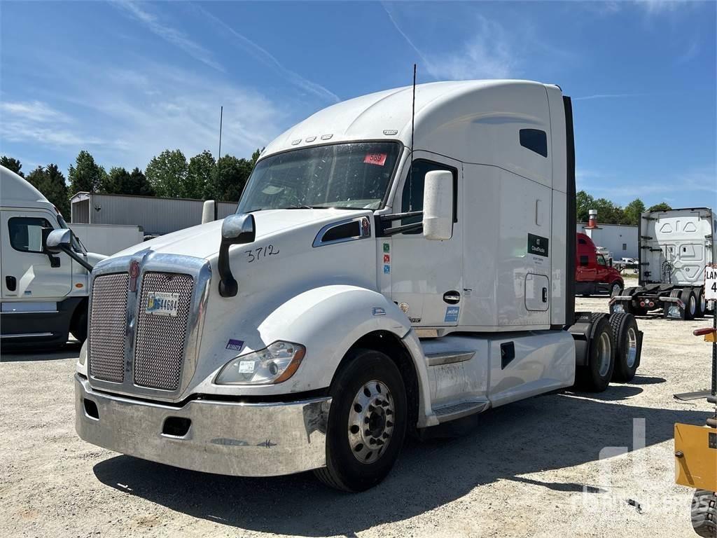 Kenworth T680 وحدات الجر