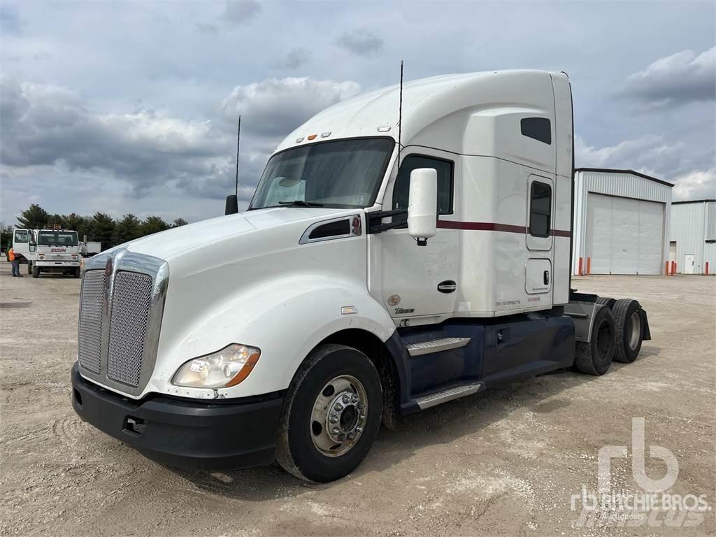 Kenworth T680 وحدات الجر