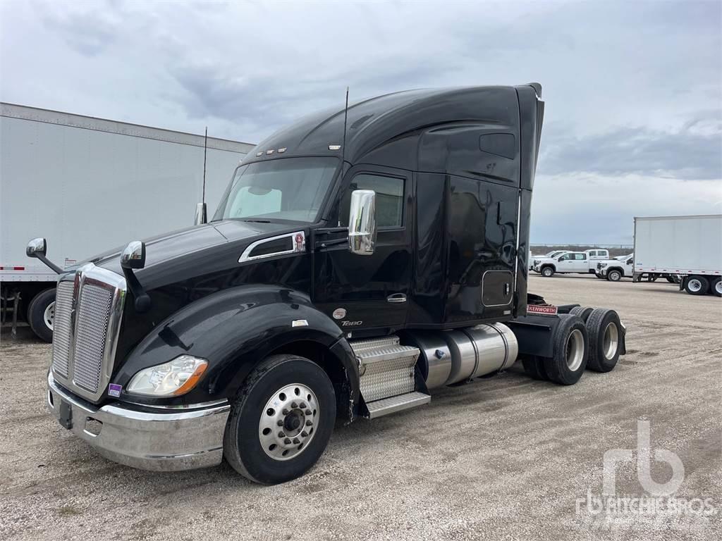Kenworth T680 وحدات الجر