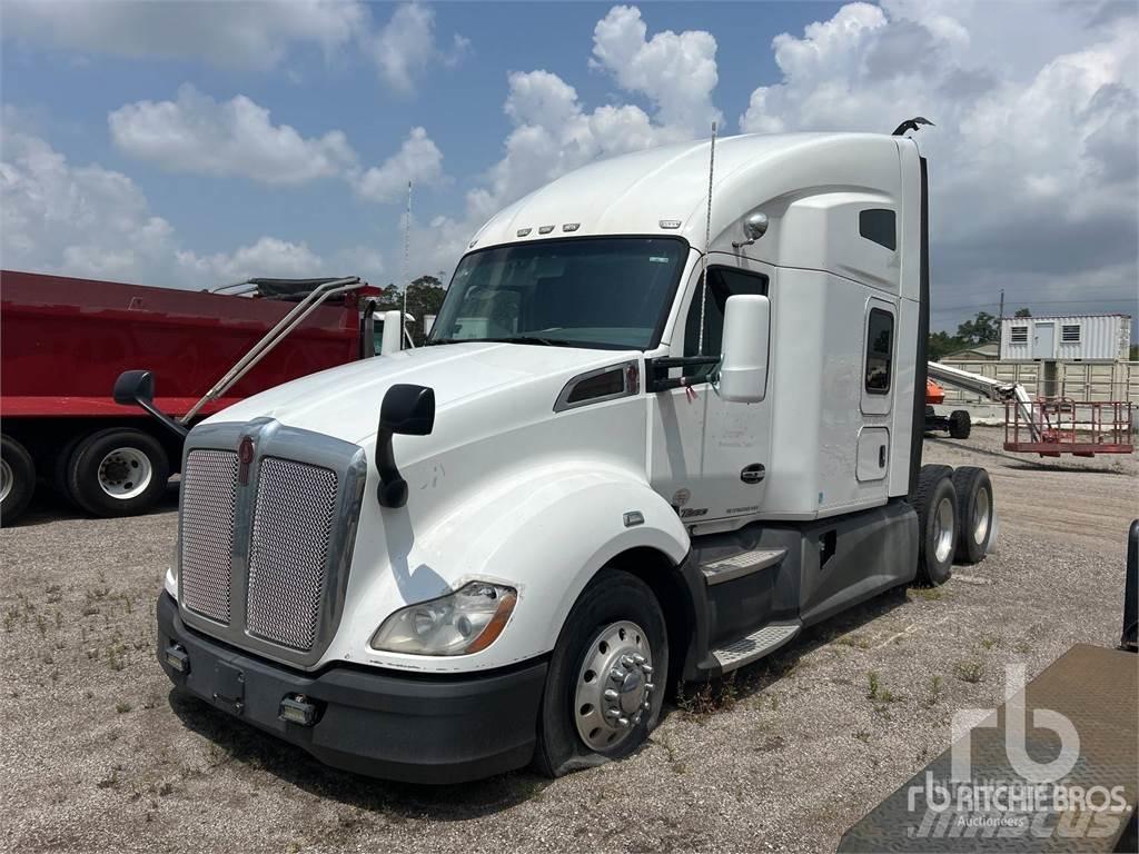 Kenworth T680 وحدات الجر