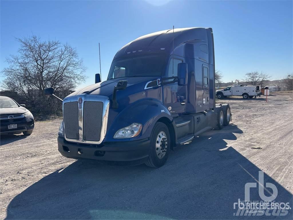 Kenworth T680 وحدات الجر