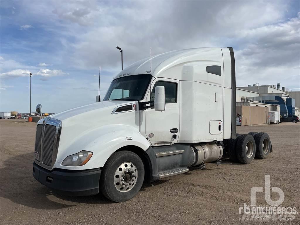 Kenworth T680 وحدات الجر