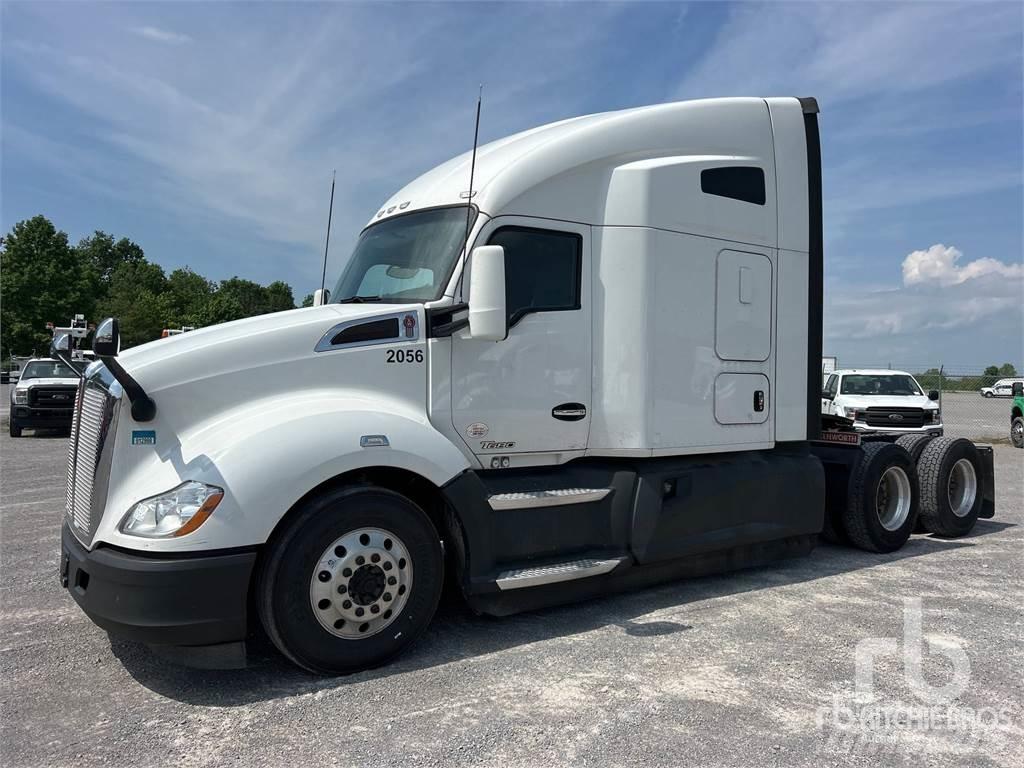 Kenworth T680 وحدات الجر