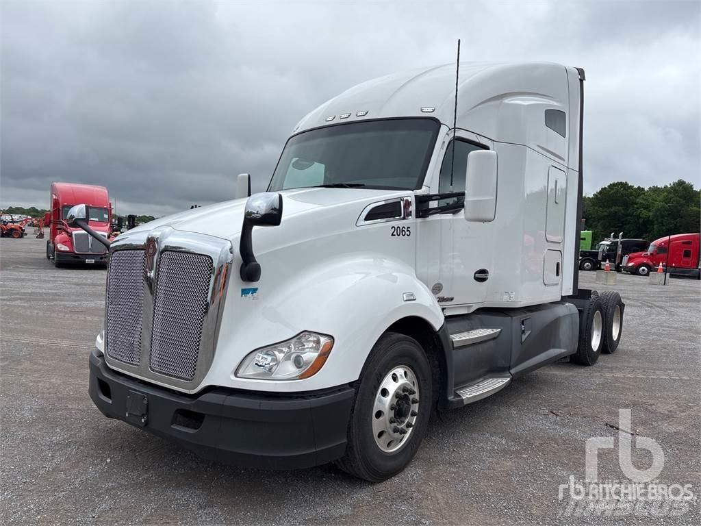 Kenworth T680 وحدات الجر