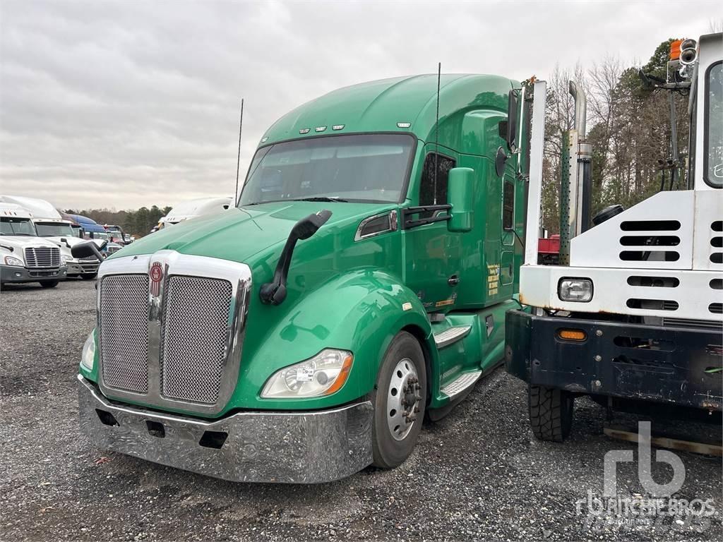 Kenworth T680 وحدات الجر