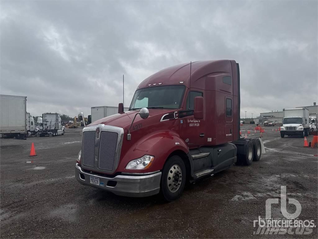 Kenworth T680 وحدات الجر
