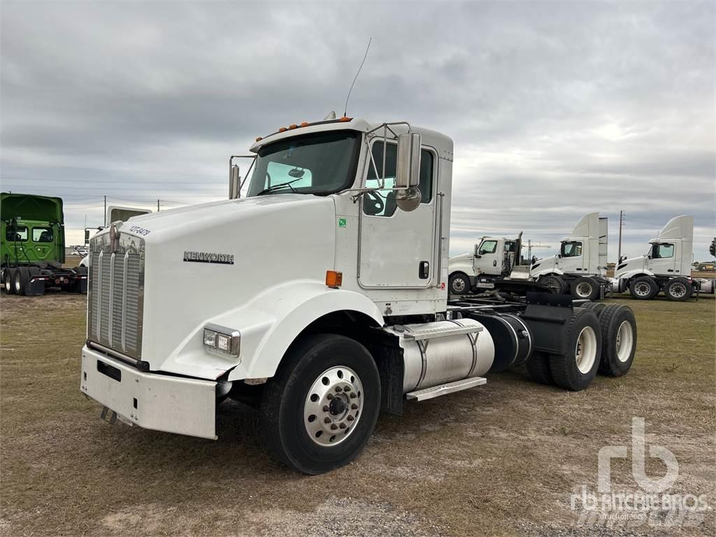 Kenworth T800 وحدات الجر