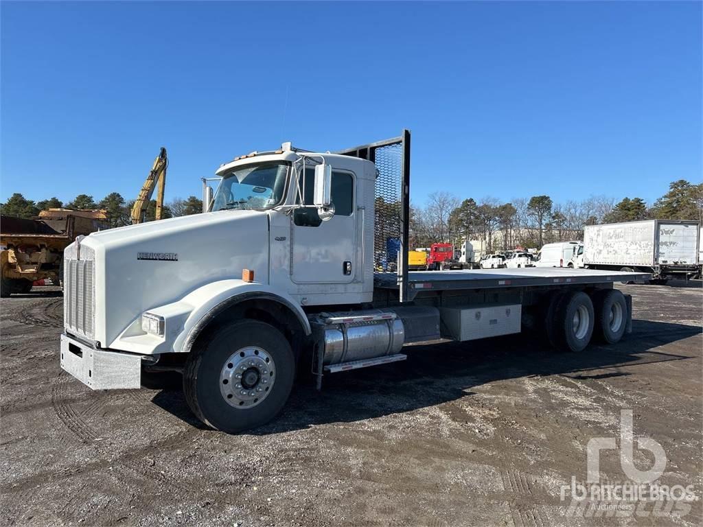 Kenworth T800 شاحنات مسطحة/مفصلية الجوانب