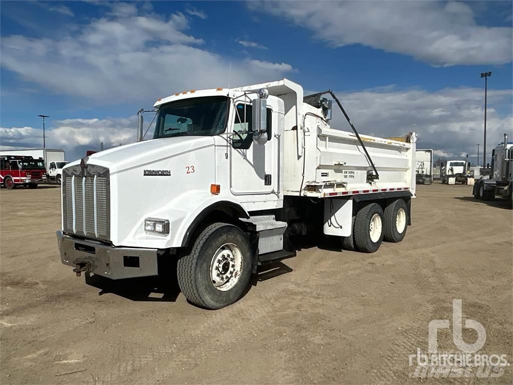 Kenworth T800 شاحنات قلابة