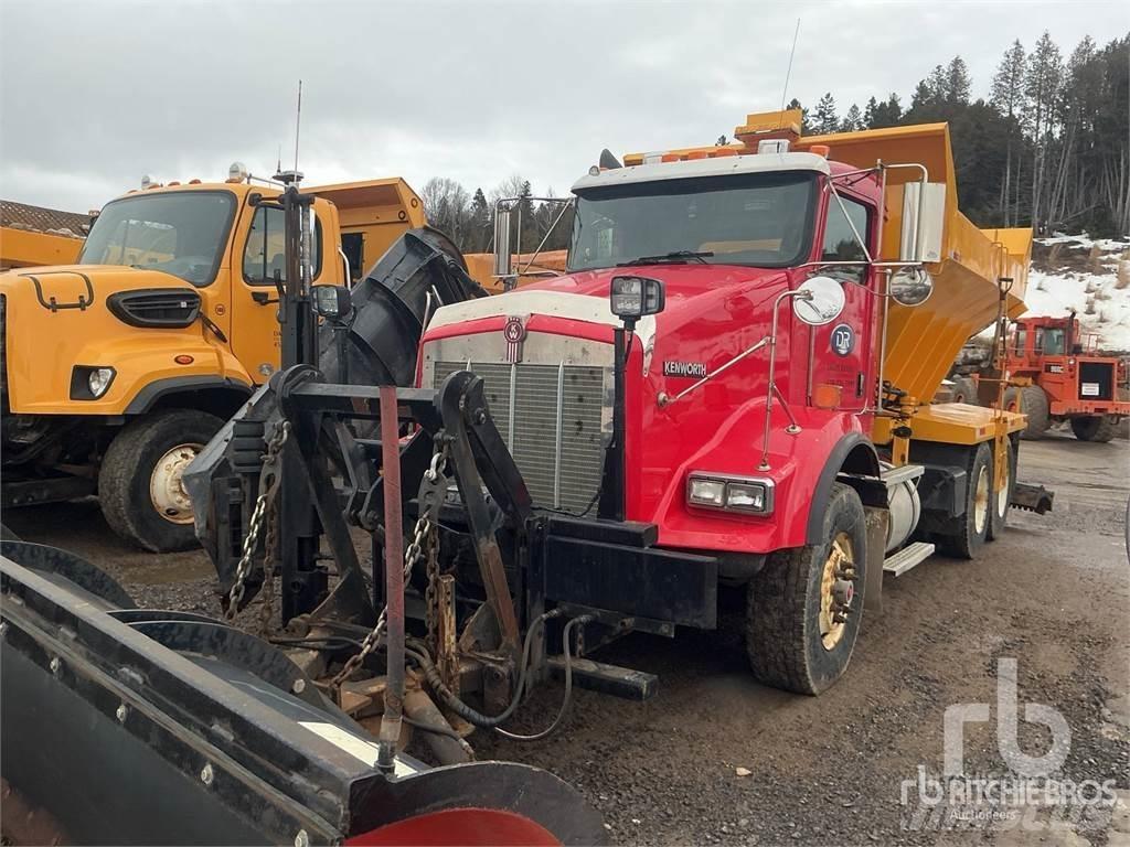 Kenworth T800 حراثات ونصول الجليد
