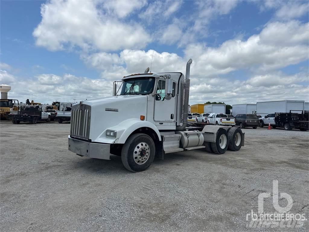Kenworth T800 وحدات الجر