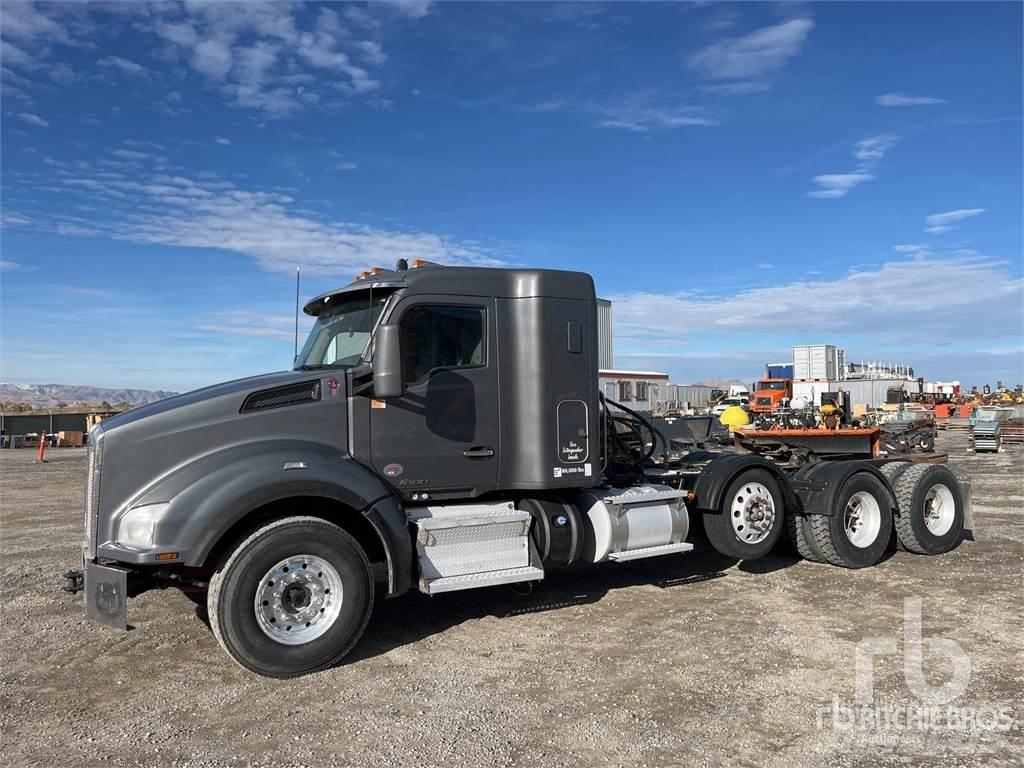 Kenworth T880 وحدات الجر