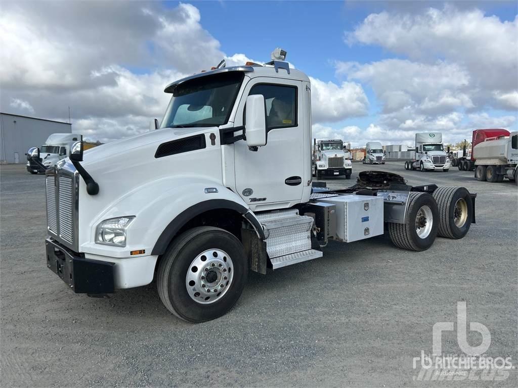 Kenworth T880 وحدات الجر