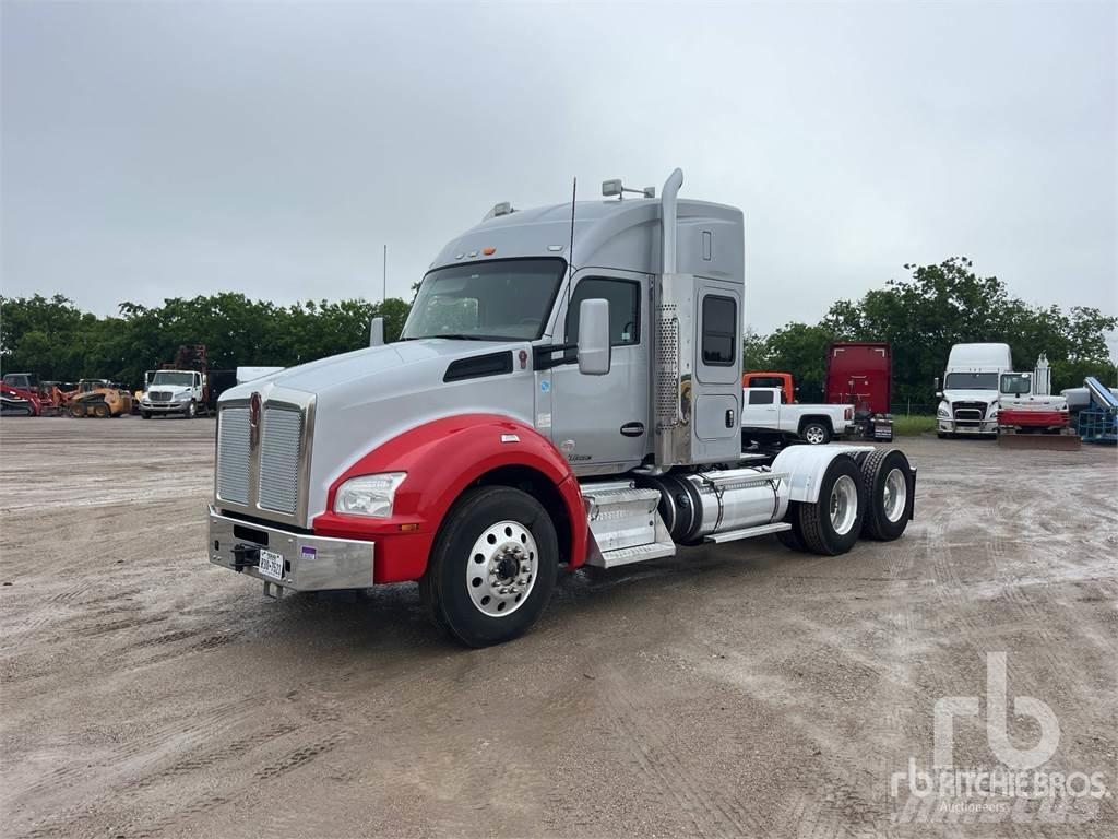 Kenworth T880 وحدات الجر