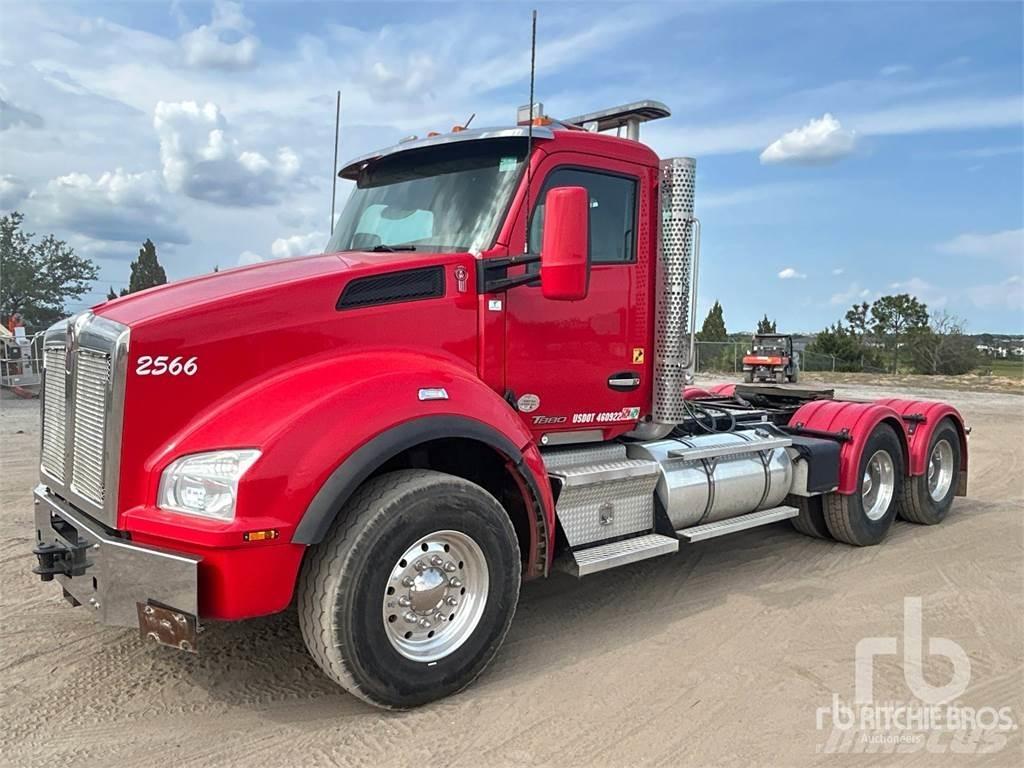 Kenworth T880 وحدات الجر