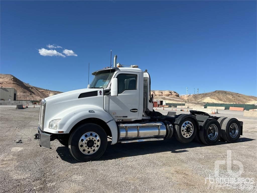 Kenworth T880 وحدات الجر