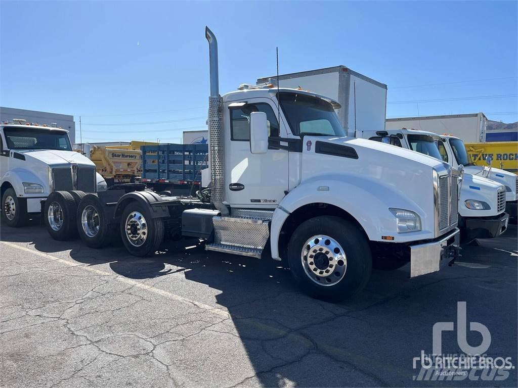 Kenworth T880 وحدات الجر