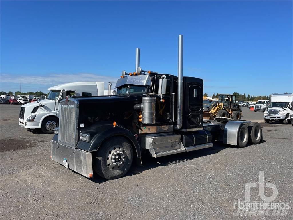 Kenworth W900 وحدات الجر