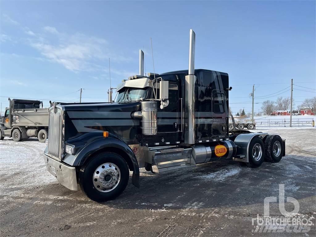 Kenworth W900 وحدات الجر