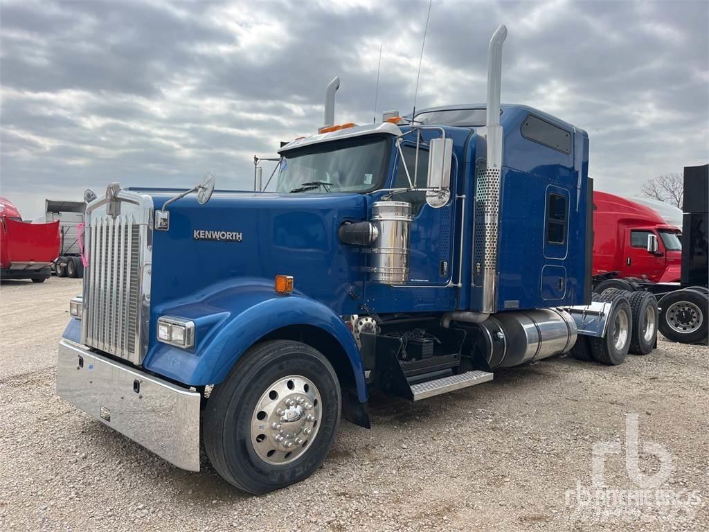 Kenworth W900 وحدات الجر