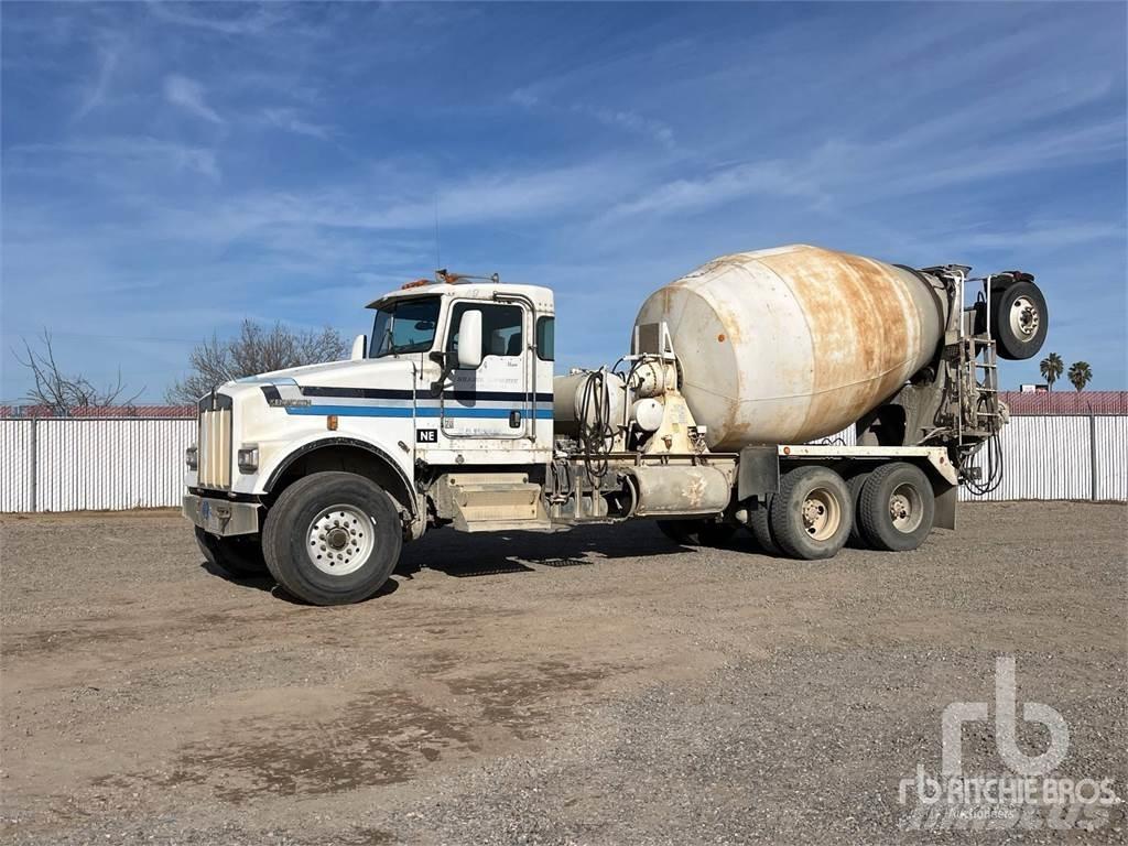 Kenworth W900 شاحنات خرسانة